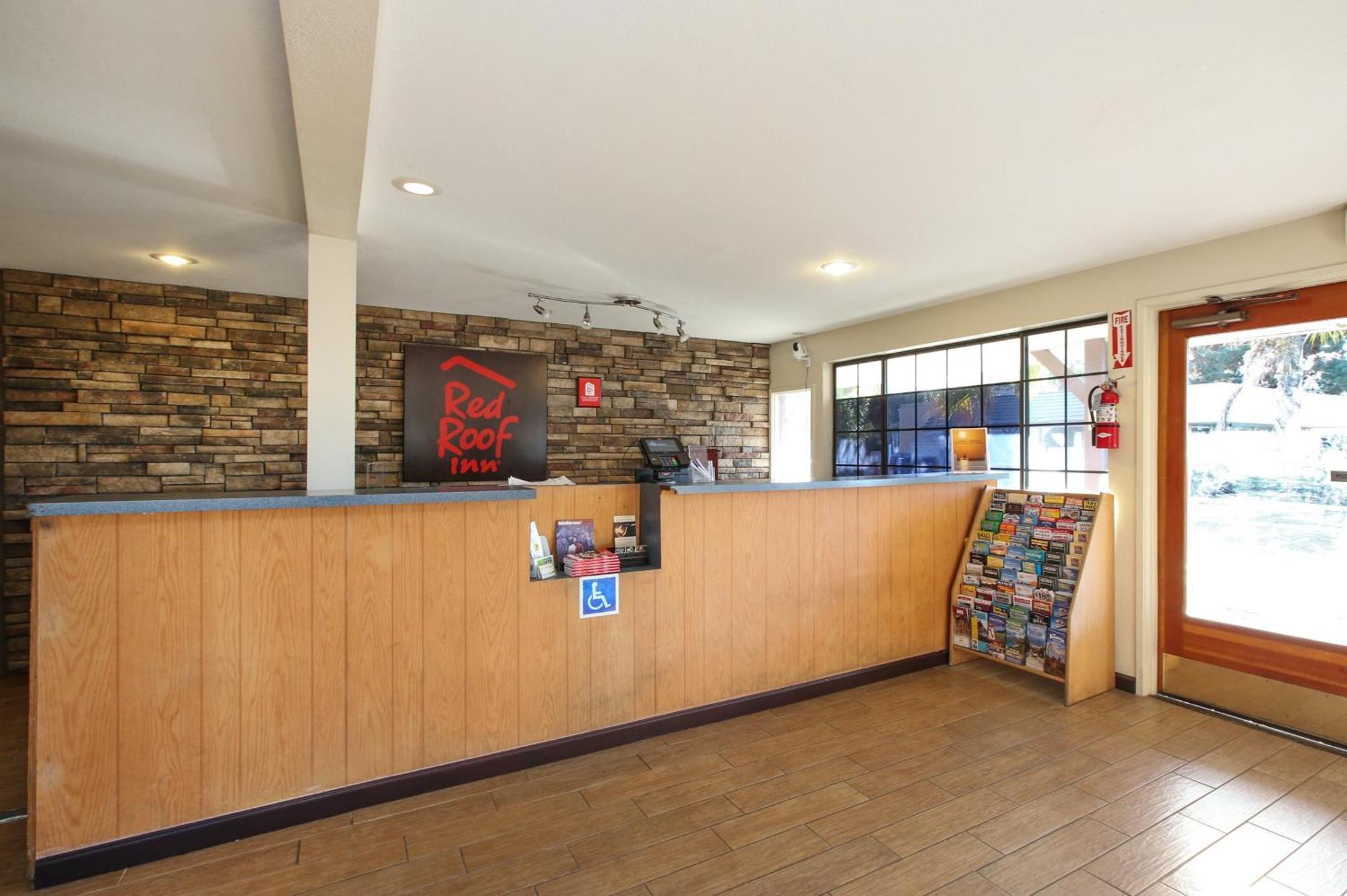 Red Roof Inn Lompoc Dış mekan fotoğraf