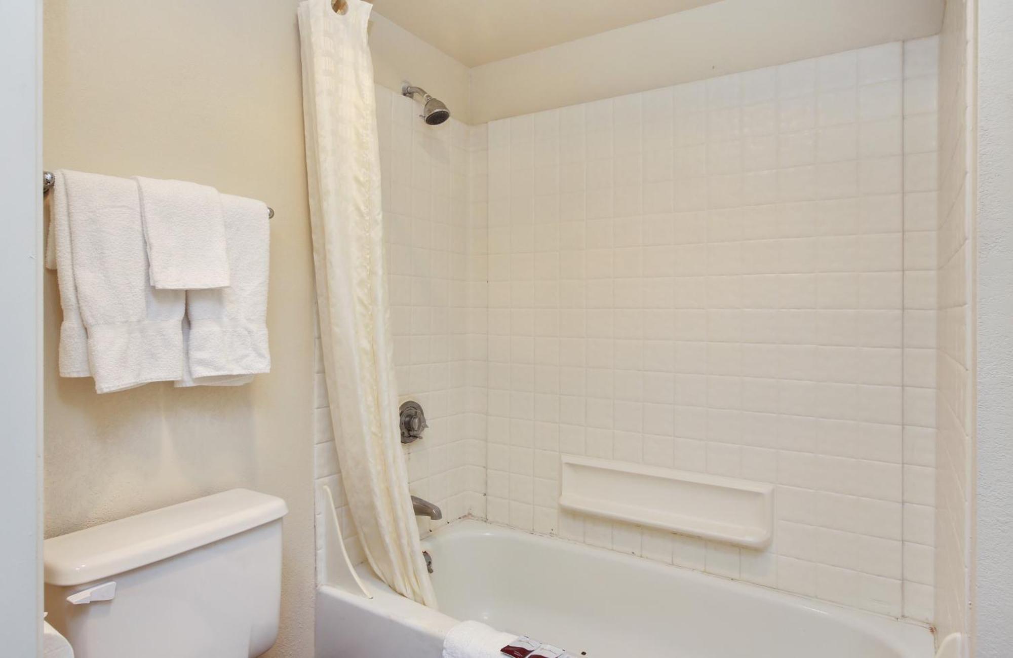 Red Roof Inn Lompoc Dış mekan fotoğraf